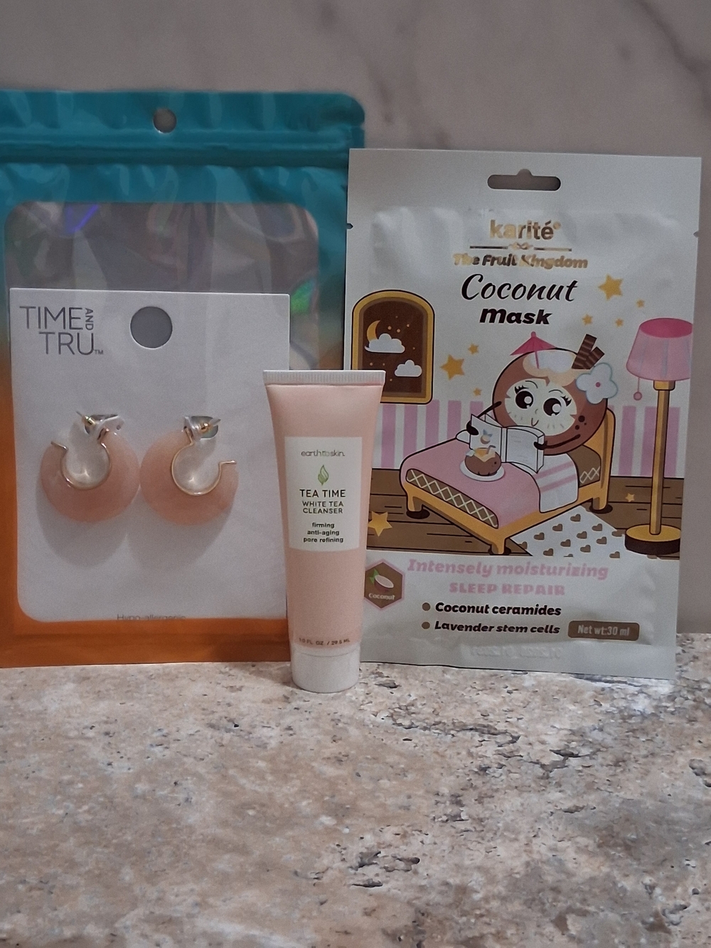 Time And Tru Earrings, Earth To Skin Cleanser & Coconut Mask Bundle.